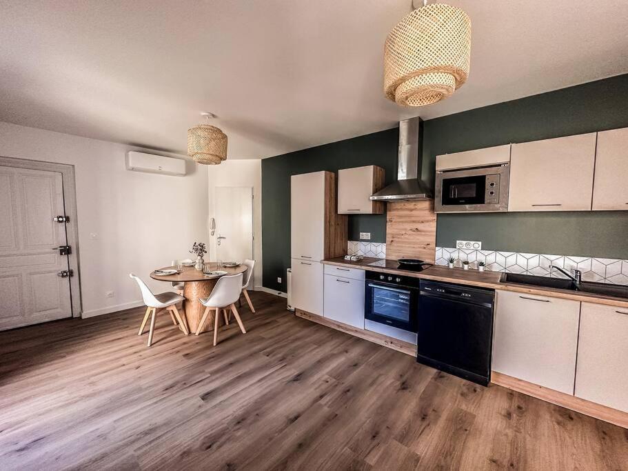 T2 Le Miredames Apartment Castres  Exterior photo